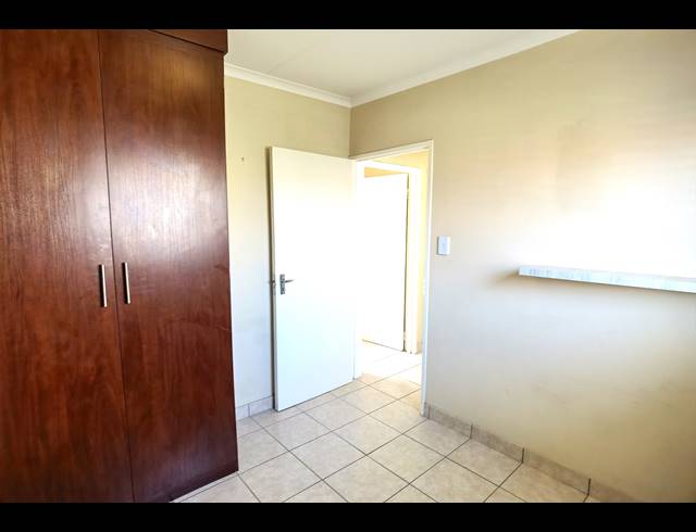 3 BEDROOM FREESTANDING FOR SALE IN KOSMOSDAL